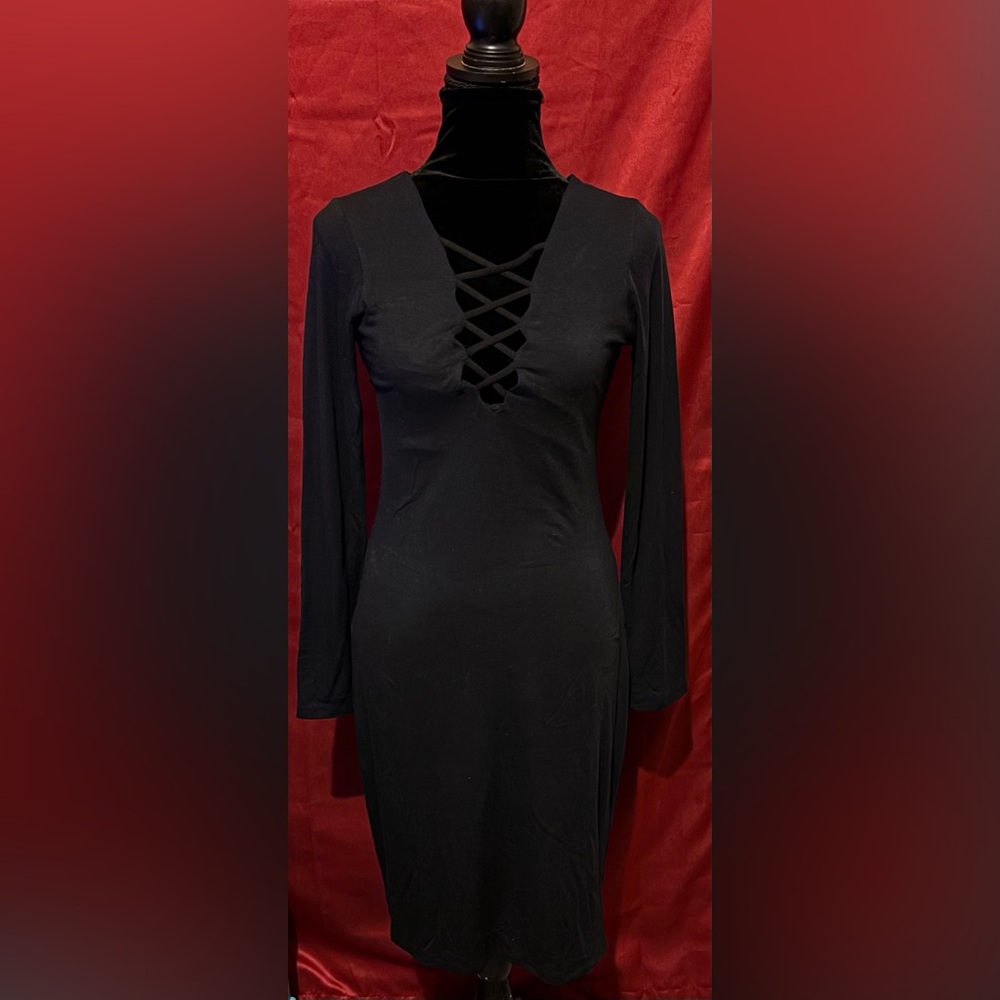 Elegant Black Long Sleeve Dress